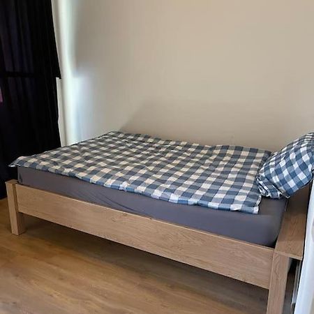 Lovely 1 Private Bedroom With Garden View Róterdam Exterior foto