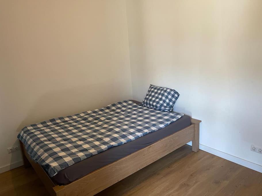 Lovely 1 Private Bedroom With Garden View Róterdam Exterior foto