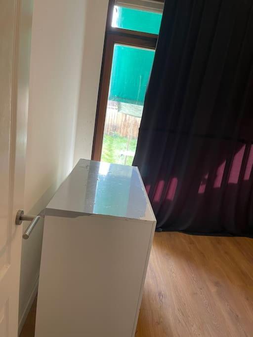 Lovely 1 Private Bedroom With Garden View Róterdam Exterior foto