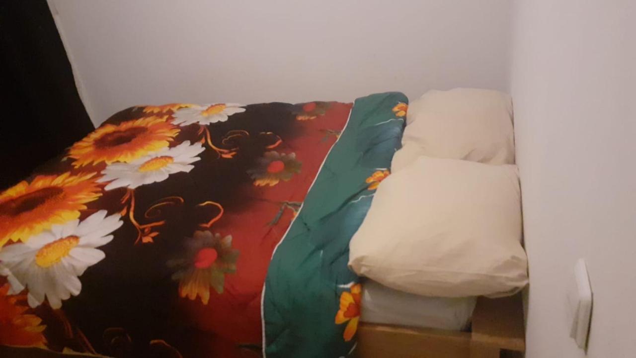 Lovely 1 Private Bedroom With Garden View Róterdam Exterior foto